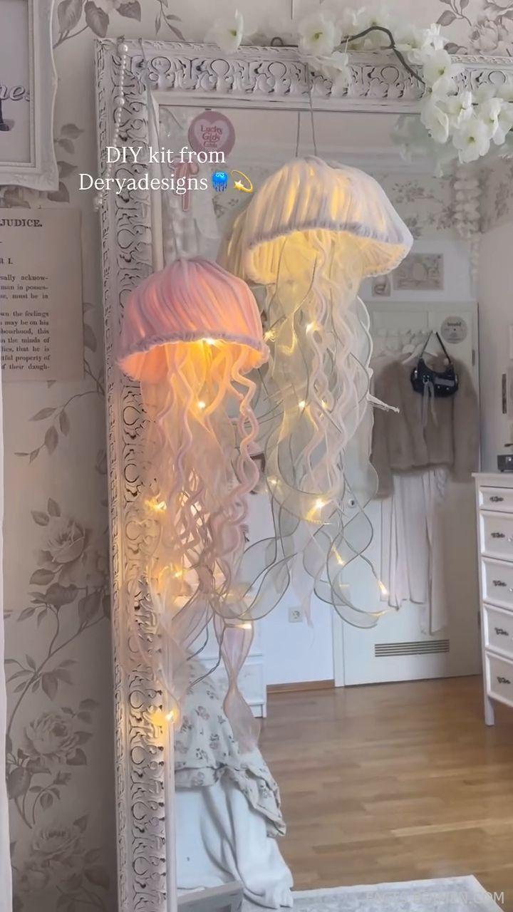 DIY jellyfish light