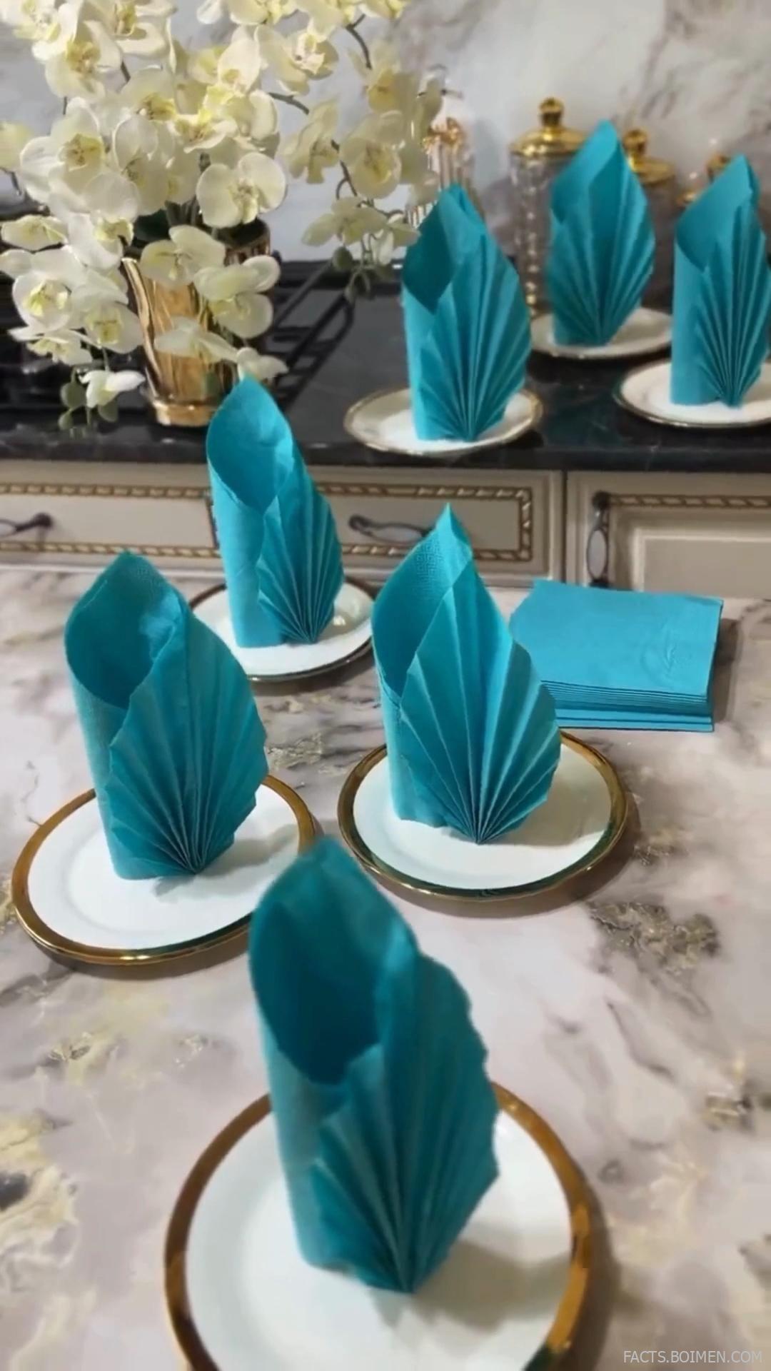 napkin folding
